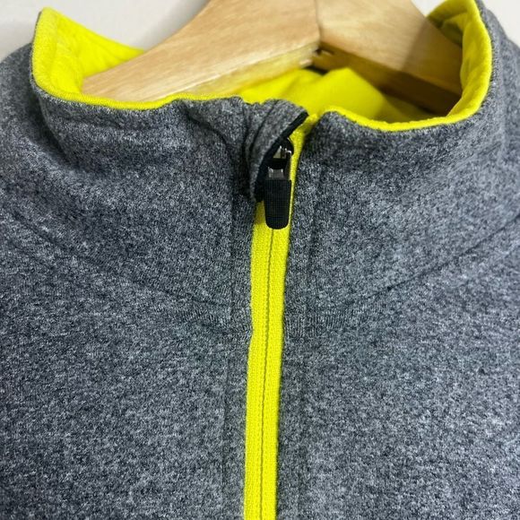 Nike Running Gray Performance quarter zip with Yellow Accents - Picture 5 of 9